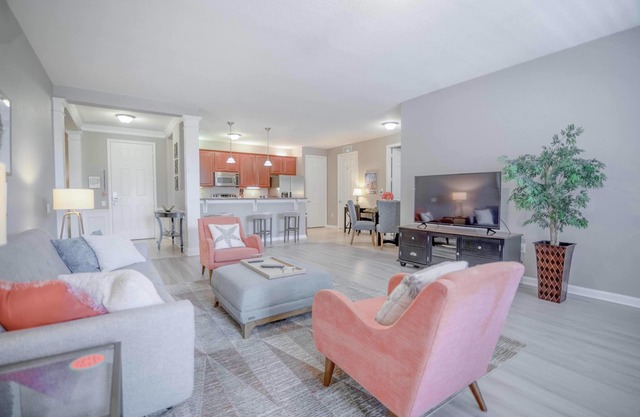 Vista Cay Lakeview Joy. Next to Pool Near theme Parks and walk to Conventions