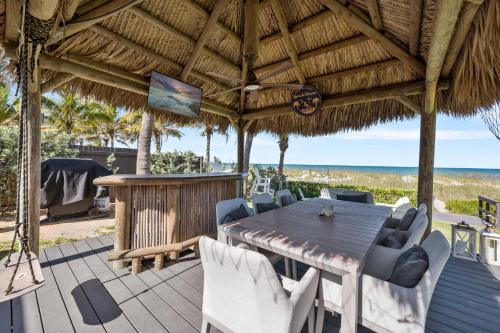 Vista Del Mar Oceanfront Home Stunning Views Backyard Oasis