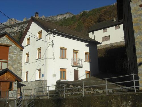 Vivienda Lanzón
