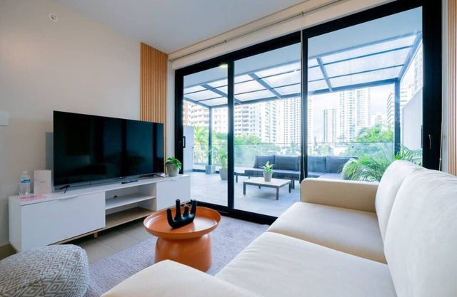 w* | Glorious 1BR in San Francisco