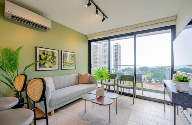 w* | Illustrious 1BR Apartment w/Stunning Balcony View