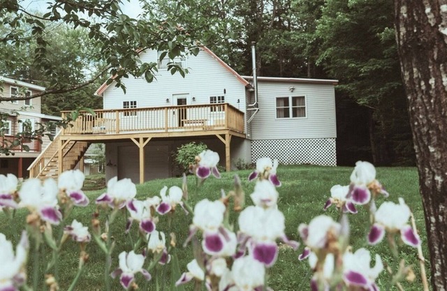 w/ Private Beach Access & Surrounded By NH's Best Mountains