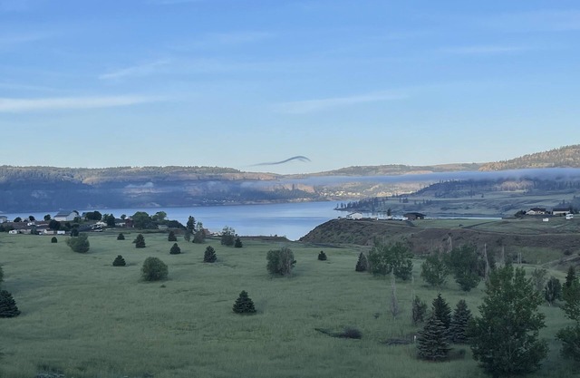 Wake to the best view on the lake!