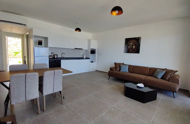 Wake Up by the Sea · Oceanfront Garden Retreat with Pool