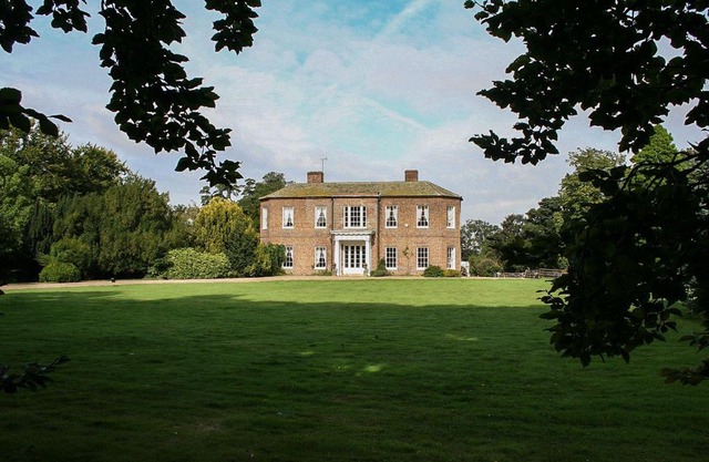 Walcot Hall, Scunthorpe