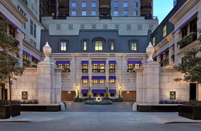 Waldorf Astoria Chicago