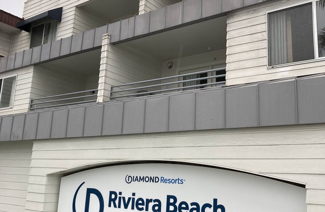 Walk across to beach 2/2 Riviera Shores Resort @ Hilton Grand Vacation Club