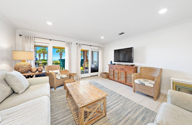 Walk to FloraBama | 2 Pools | 2 Boat Docks w/Slips | My Beach Getaways