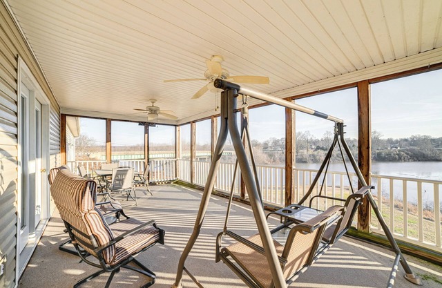 Walk to Ohio River: Golconda Home w/Water Views!
