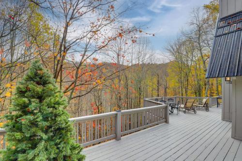 Walk to Slopes Mars Hill Resort-Style Mtn Chalet
