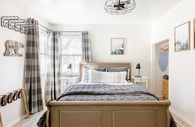 Walk to the Big Bear Lake Village Lakewood Cabins