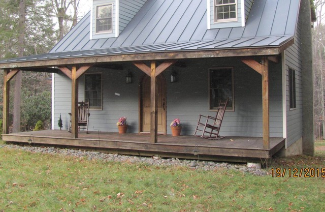 Wallenpaupack Riverside Cabin with Boat Dock - 3 Bed 2 Bath - Sleeps 7