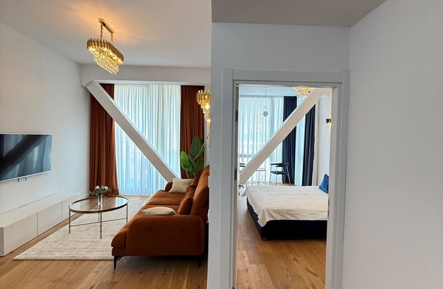 Walter Loft Luxury Residence- Self Check in & Underground Parking
