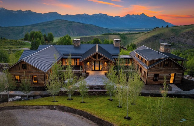 Wander Tetonglow Jackson Hole
