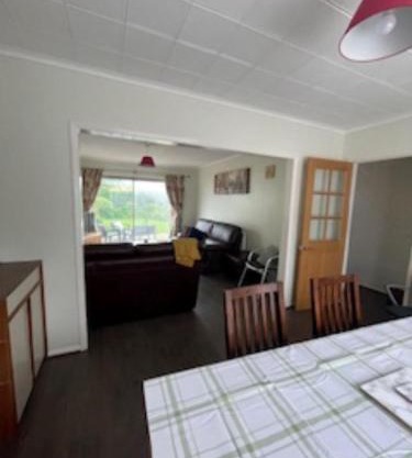 Wardown Place - Spacious 3 Bed House available for short term or long term Rental