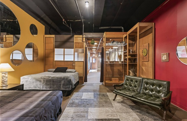 Warehouse Artist Loft - Best Location Downtown St. Louis - Sleeps 2-10