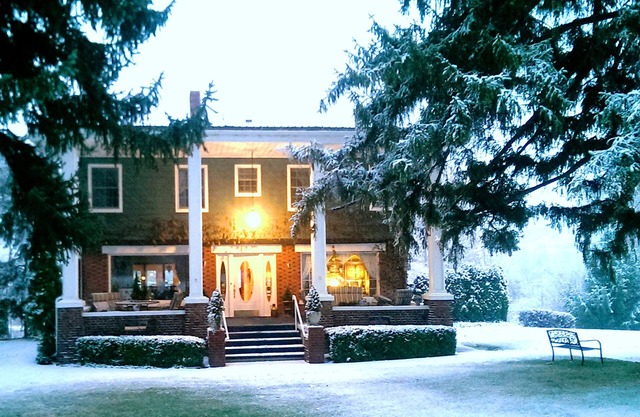 Warm Springs Inn & Winery