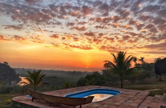 Warmth and tranquility in this natural paradise in southern Bahia