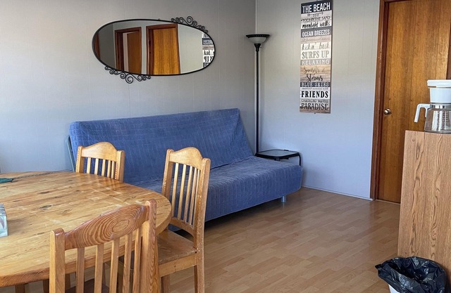 Wasaga Beach Waterfront - Ash Lane Cottages - 2 bedroom