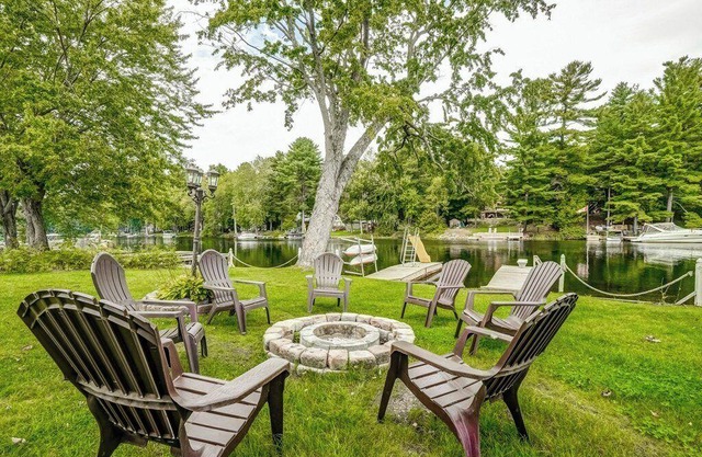 Washago Waterfront : Hot Tub, Sauna, ATV/Snowmobile Access, Fishing Paradise