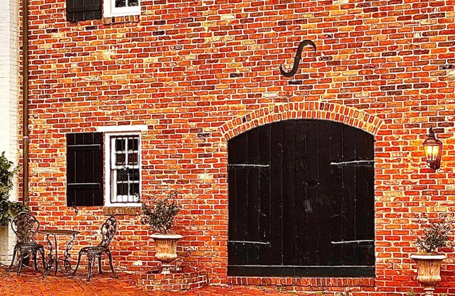 Washington Family Property, Upper Carriage House in Old Town on 107 S Lee Street