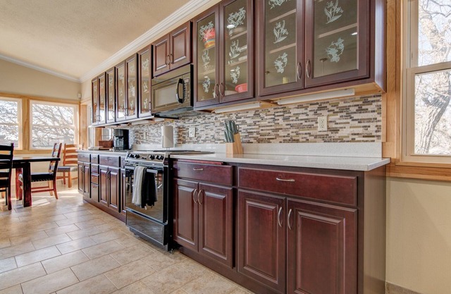 Watch beautiful East Lake sunsets! Room for the whole family!