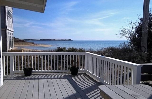 Water Facing Home on Hiawatha Beach (2246)