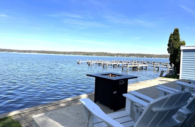 Water`s Edge Cottage