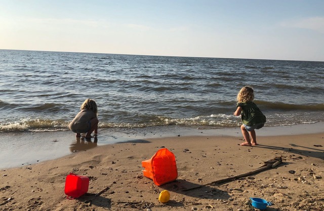 Water View Cottage on Lake Michigan (Bay-side)