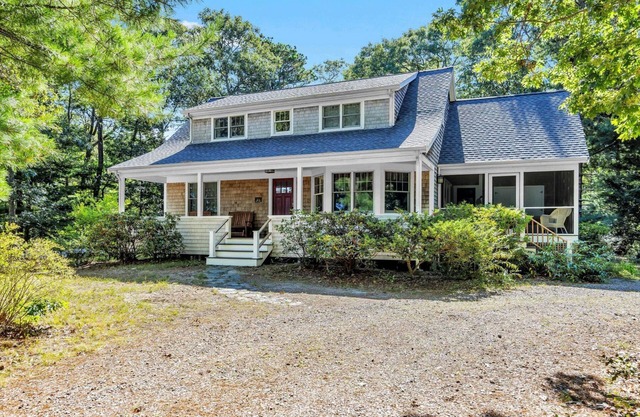 Water View Home With Great Screen Porch (2317)