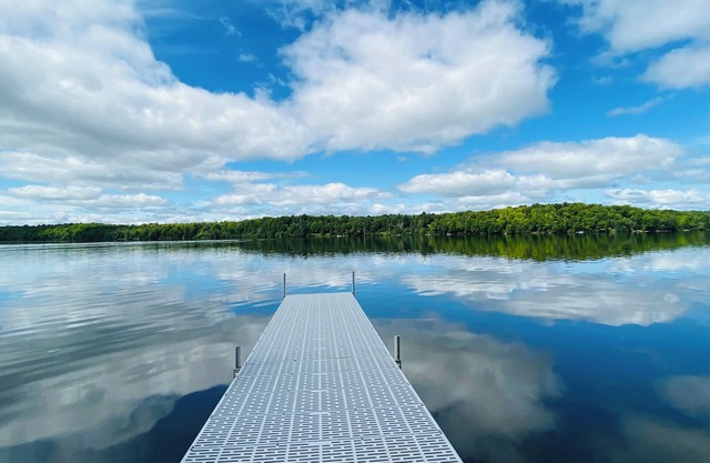 Water-view Luxury Cabin