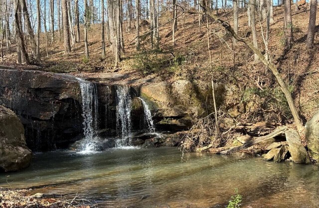 Waterfalls Canyon 41.5 Acres | Miles of Trails