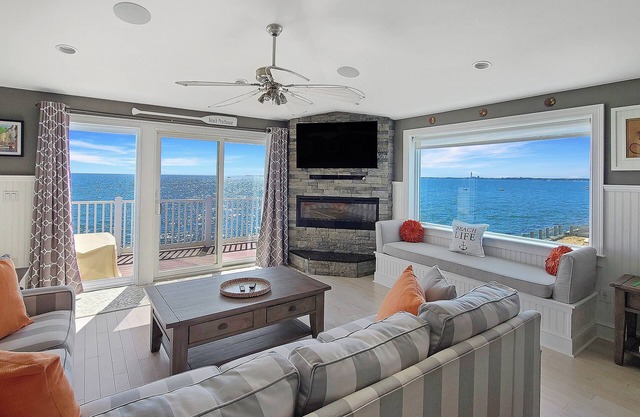 Waterfront 2BD Condo-RIGHT ON THE BEACH, Stunning Water Views, Balcony Deck, A/C, Association Beach