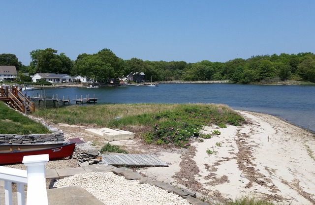 Waterfront Beach House with Great Views, the Perfect