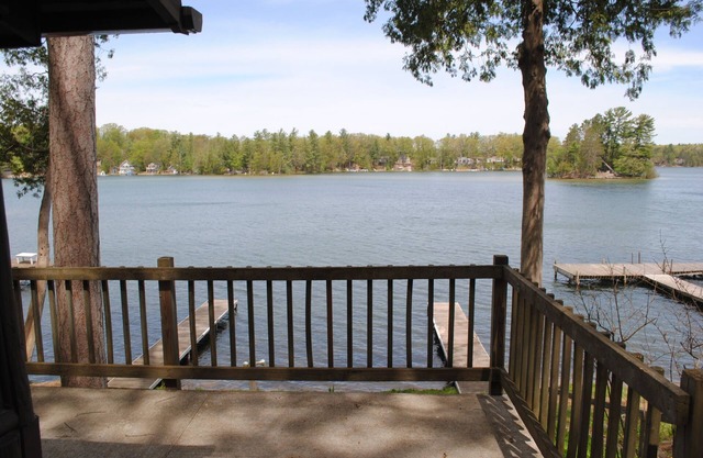 Waterfront Bellaire Style Cabins 20 Min from Downtown Traverse City - Cabin #3