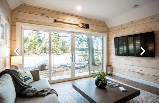 Waterfront, BIG SEBAGO LAKE, 30 Minutes to Shawnee Peak Near Sebago State Park!