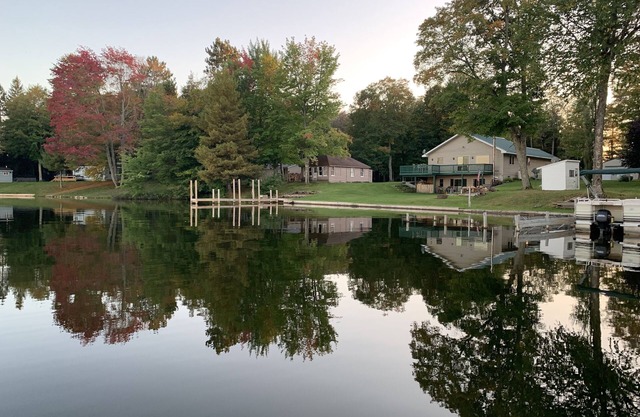 Waterfront cabin located 15 mi from Pictured Rocks and 10 mi from Munising.