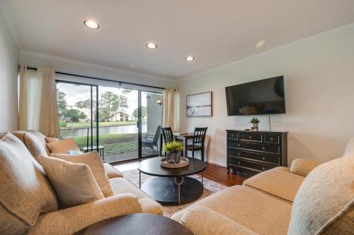 Waterfront Condo on Lake Conroe with Boat Launch!