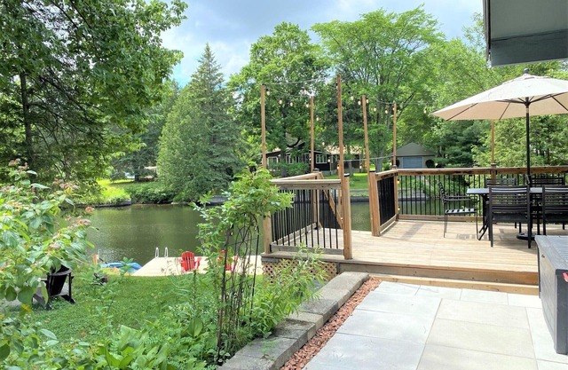 Waterfront Cottage with a Touch of Luxury in Historic Fenelon Falls