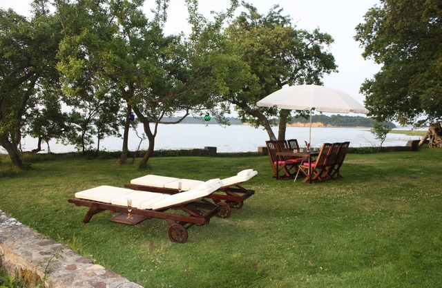Waterfront Cottage on the Beach In Beautiful Dorset Countryside Sleeps 12