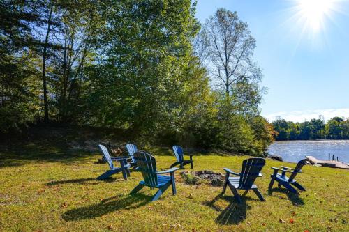 Waterfront, Deck Lake Anna Sandbar Escape!