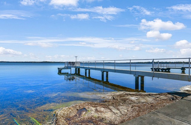 Waterfront Entertainers Haven