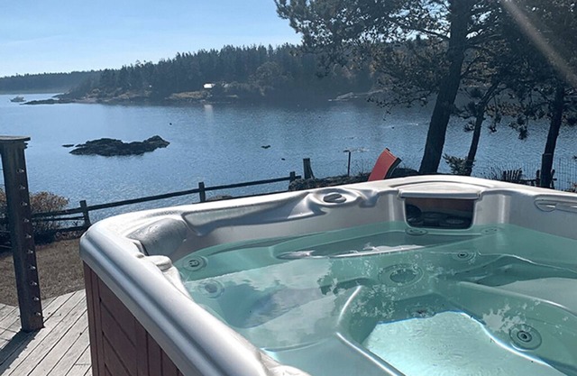 Waterfront Escape with Hot Tub