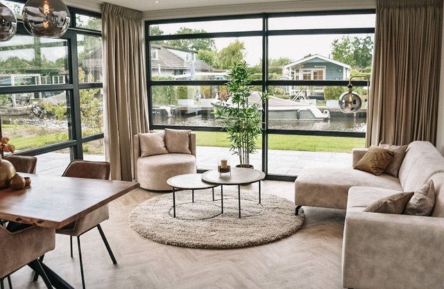 Waterfront Family Retreat