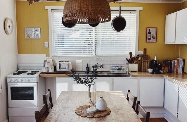 Waterfront Family Shack ‘Alkira’