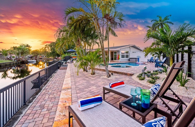 Waterfront*HeatedPool+SPA*Kayak/Boards*Bbq