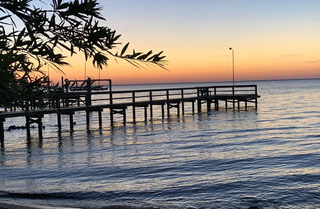 Waterfront Home on Lake Moultrie with New Dock and new private boat landing