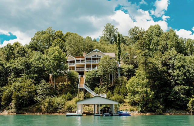 Waterfront Home on Norris Lake w/Boat Slip!