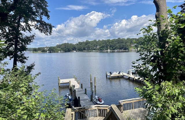Waterfront home with private pier mins to Annapolis
