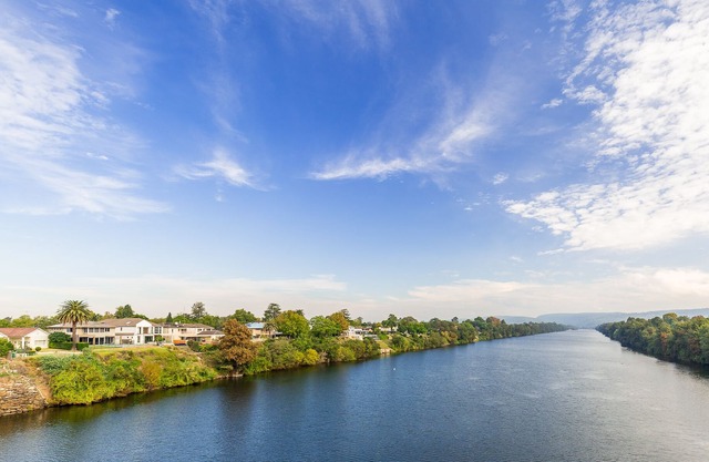 Waterfront Luxury Signature Property, Number One Lifestyle Location